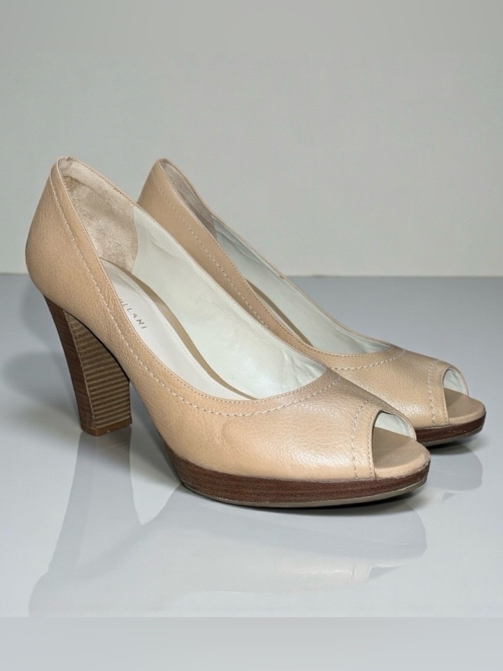 Antonio Melani Leather Peep Toe Platform Pumps in Tan Size 8 1/2